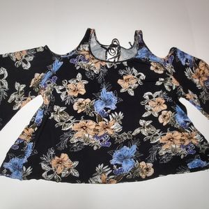 🔥FREE🔥Floral off shoulder blouse LG